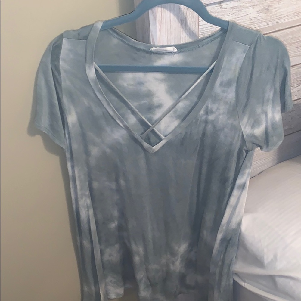 Green type cross top